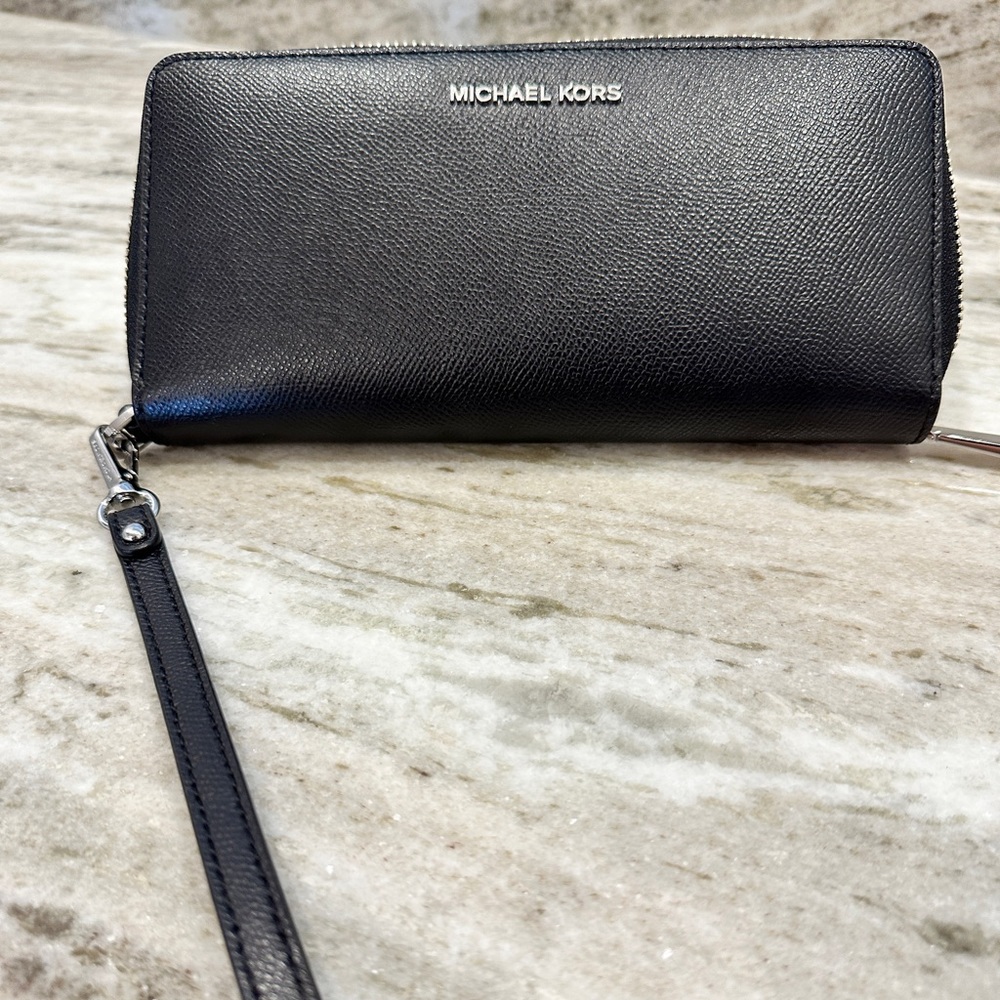 Michael Kors Continental